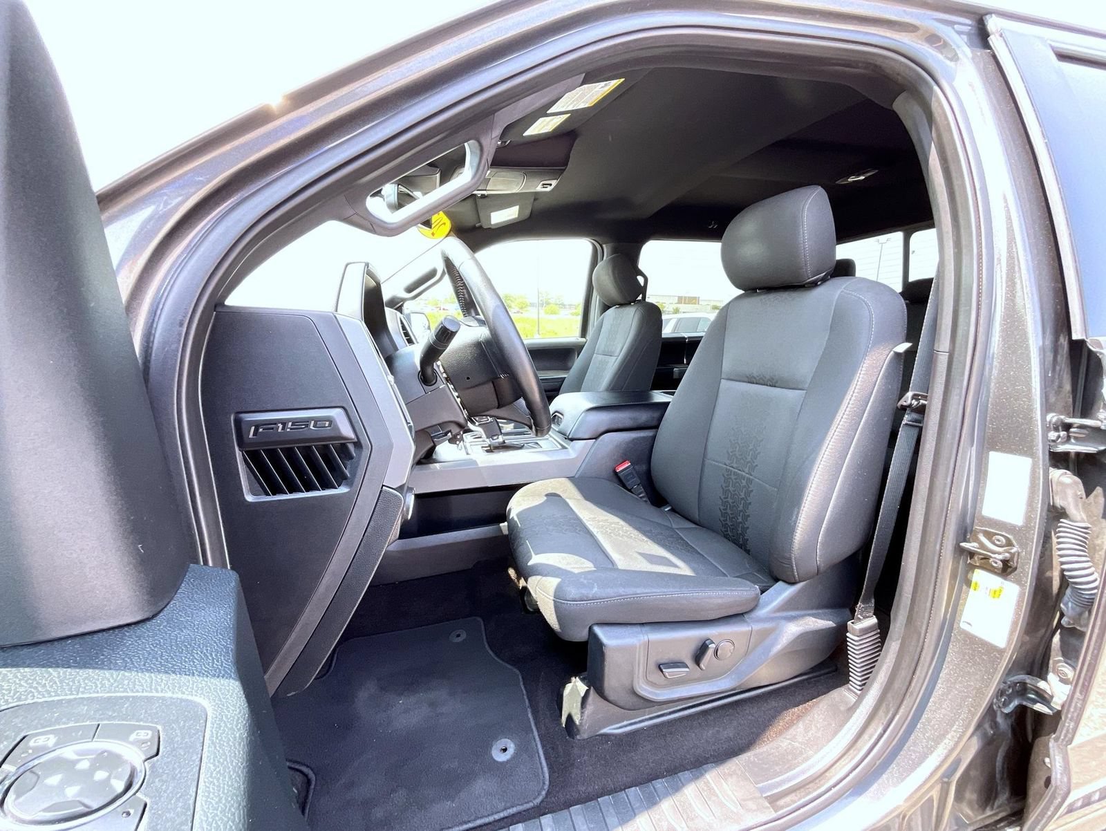 Used 2020 Ford F150 XLT w/ Equipment Group 302A Luxury AWD/4WD image 10