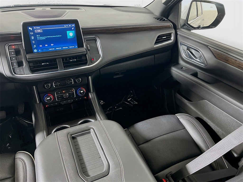 Used 2023 Chevrolet Suburban Premier image 21
