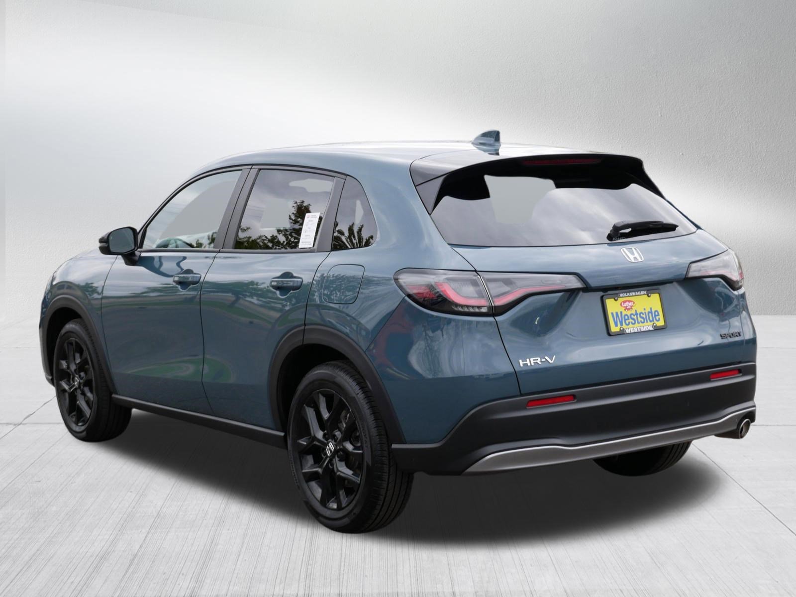 Used 2025 Honda HR-V Sport image 5