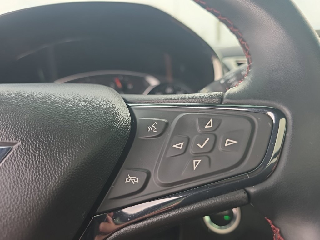 Used 2024 Chevrolet Equinox RS FWD image 19