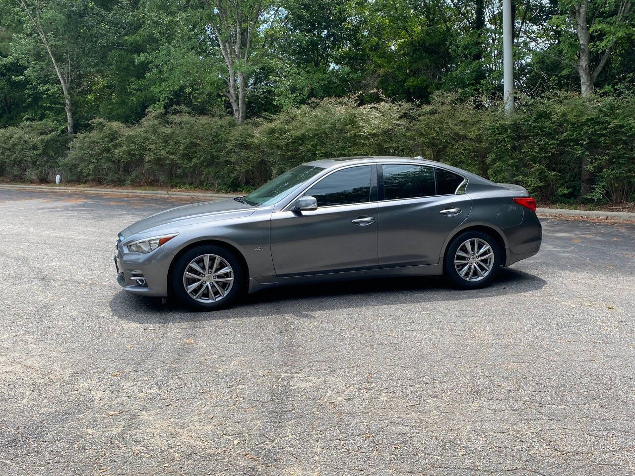 Used 2016 INFINITI Q50 Premium w/ 2.0T Premium Plus Package AWD/4WD image 8