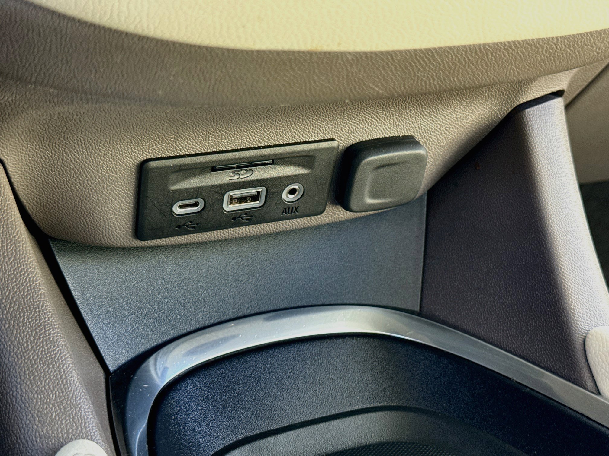 Used 2024 Chevrolet Malibu LT FWD image 4