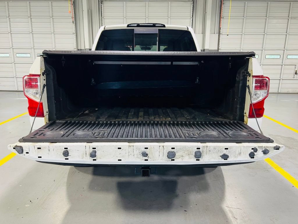 Used 2018 Nissan Titan S w/ S Utility Package RWD image 9