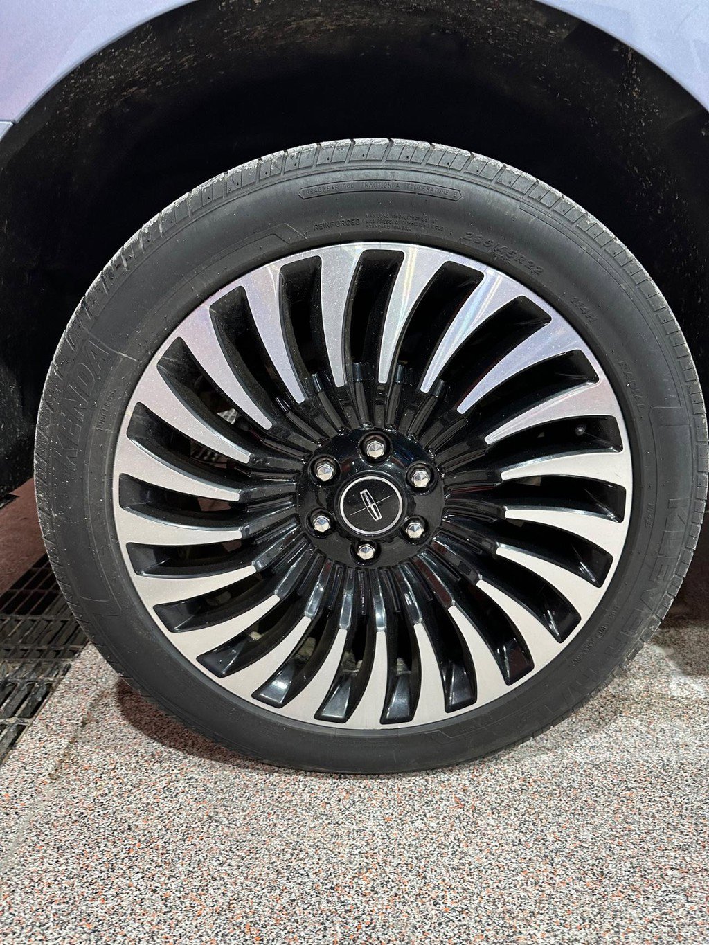 Used 2021 Lincoln Navigator L Black Label w/ Cargo Convenience Package AWD/4WD image 14