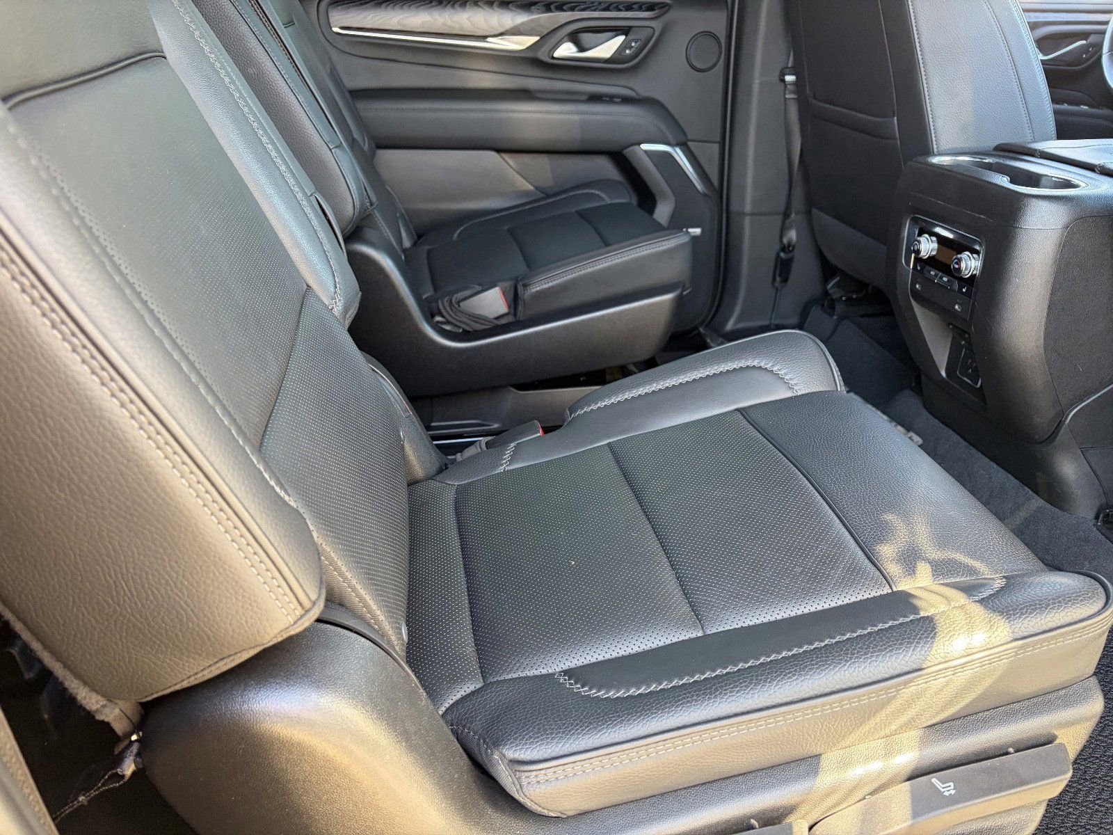 Certified 2022 GMC Yukon XL Denali AWD/4WD image 14