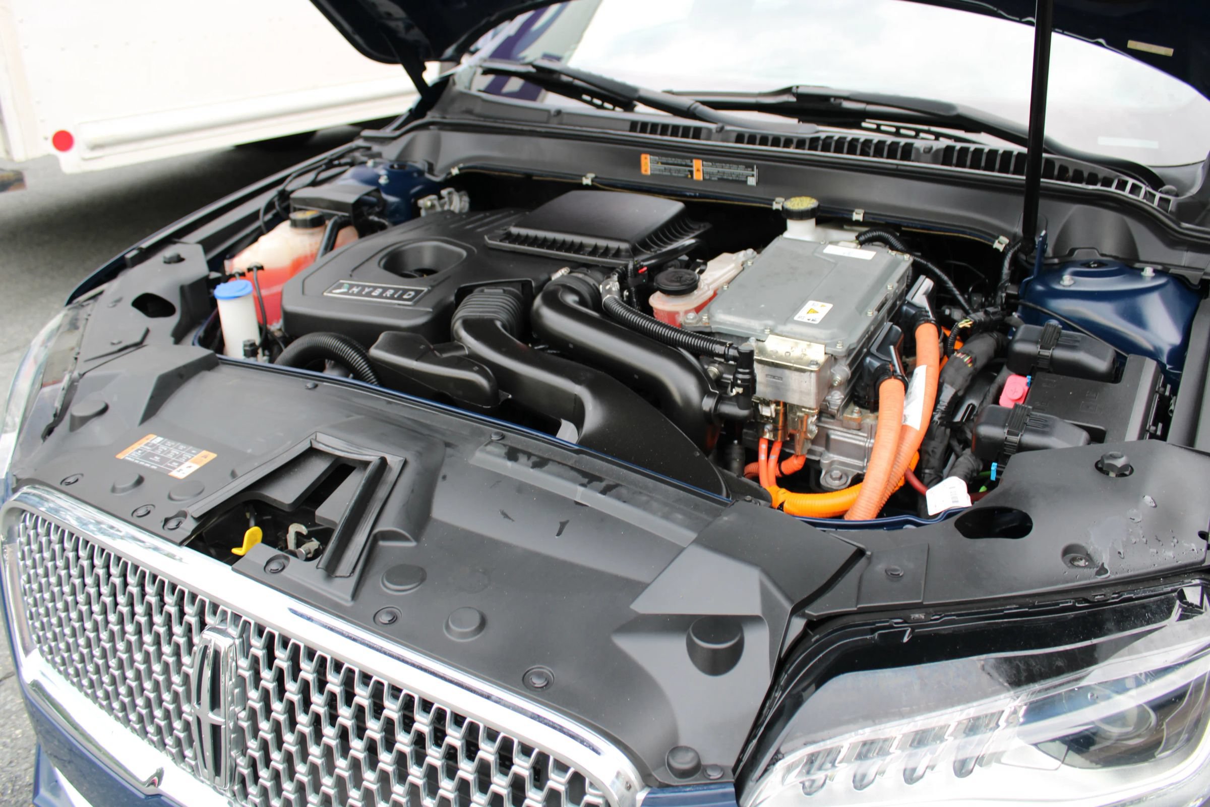 Used 2018 Lincoln MKZ Reserve FWD image 36