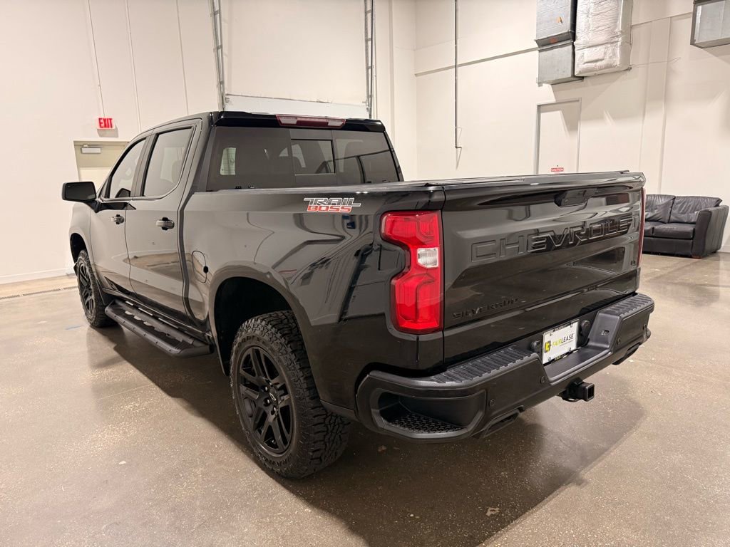 Used 2020 Chevrolet Silverado 1500 LT Trail Boss w/ Midnight Edition image 7