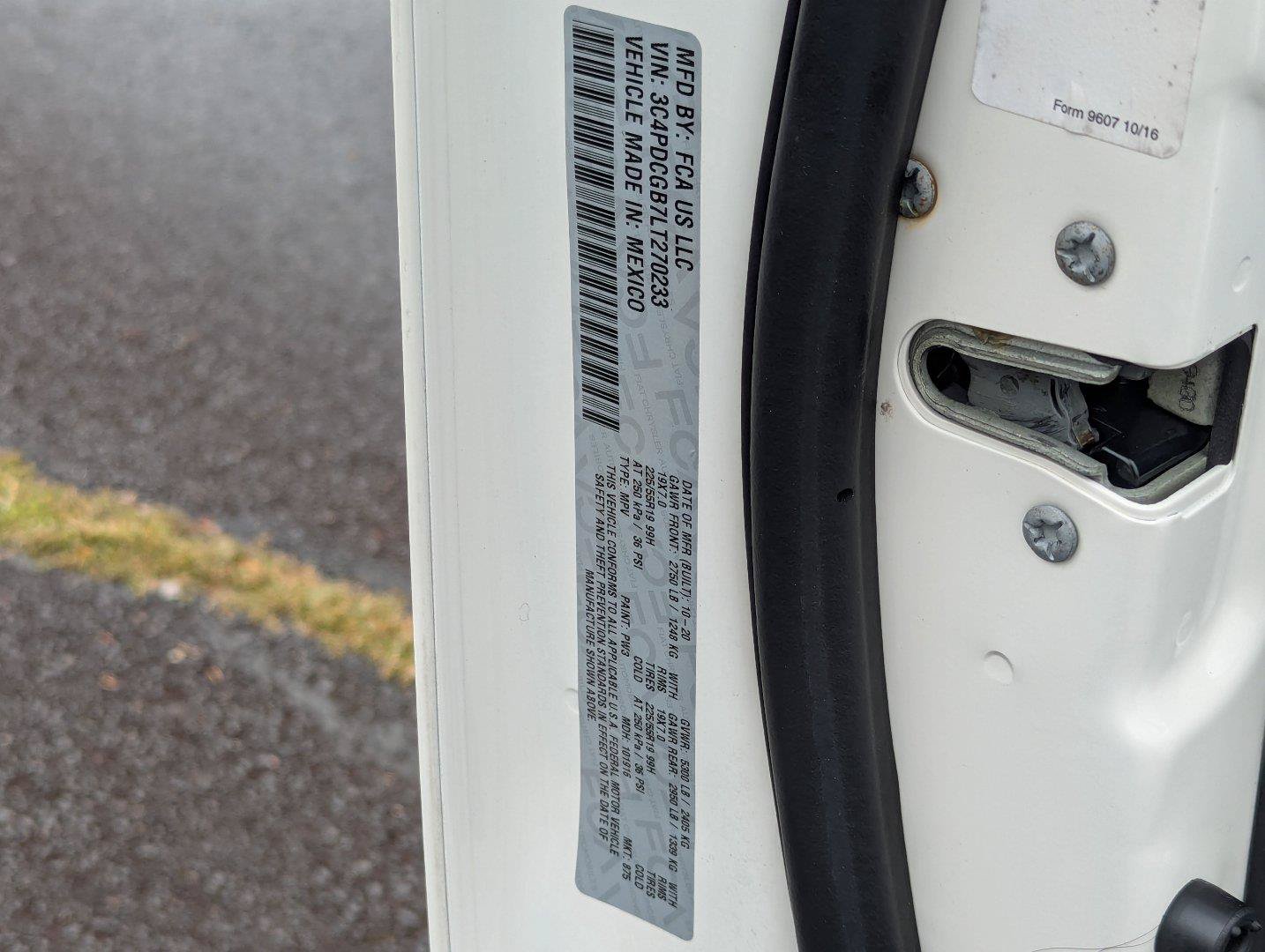 Used 2020 Dodge Journey Crossroad FWD image 41
