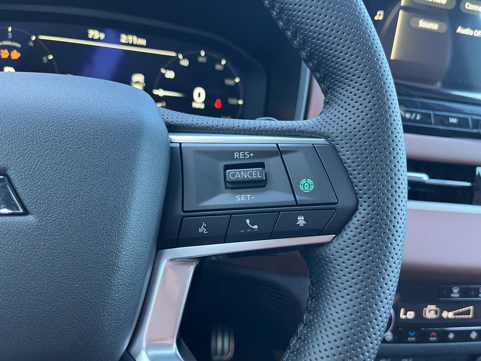 New 2026 Mitsubishi Outlander SEL image 24