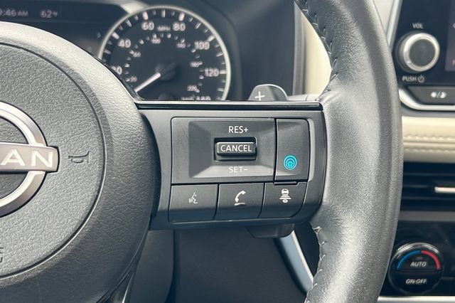 Used 2023 Nissan Rogue SV w/ SV Premium B Package FWD image 30