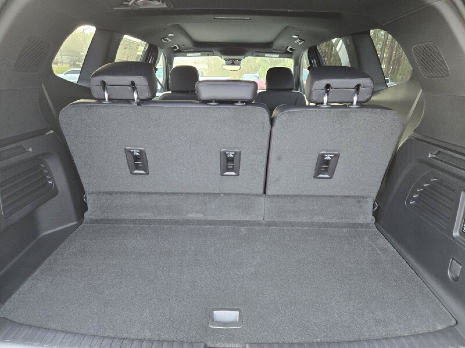 New 2026 GMC Acadia Denali w/ Super Cruise Package FWD image 7