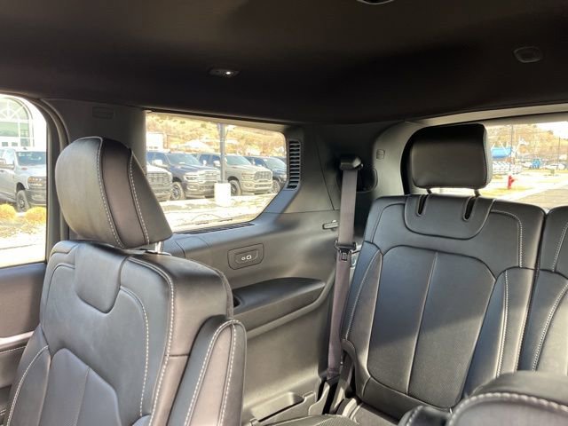 New 2026 Jeep Grand Cherokee L Limited image 17