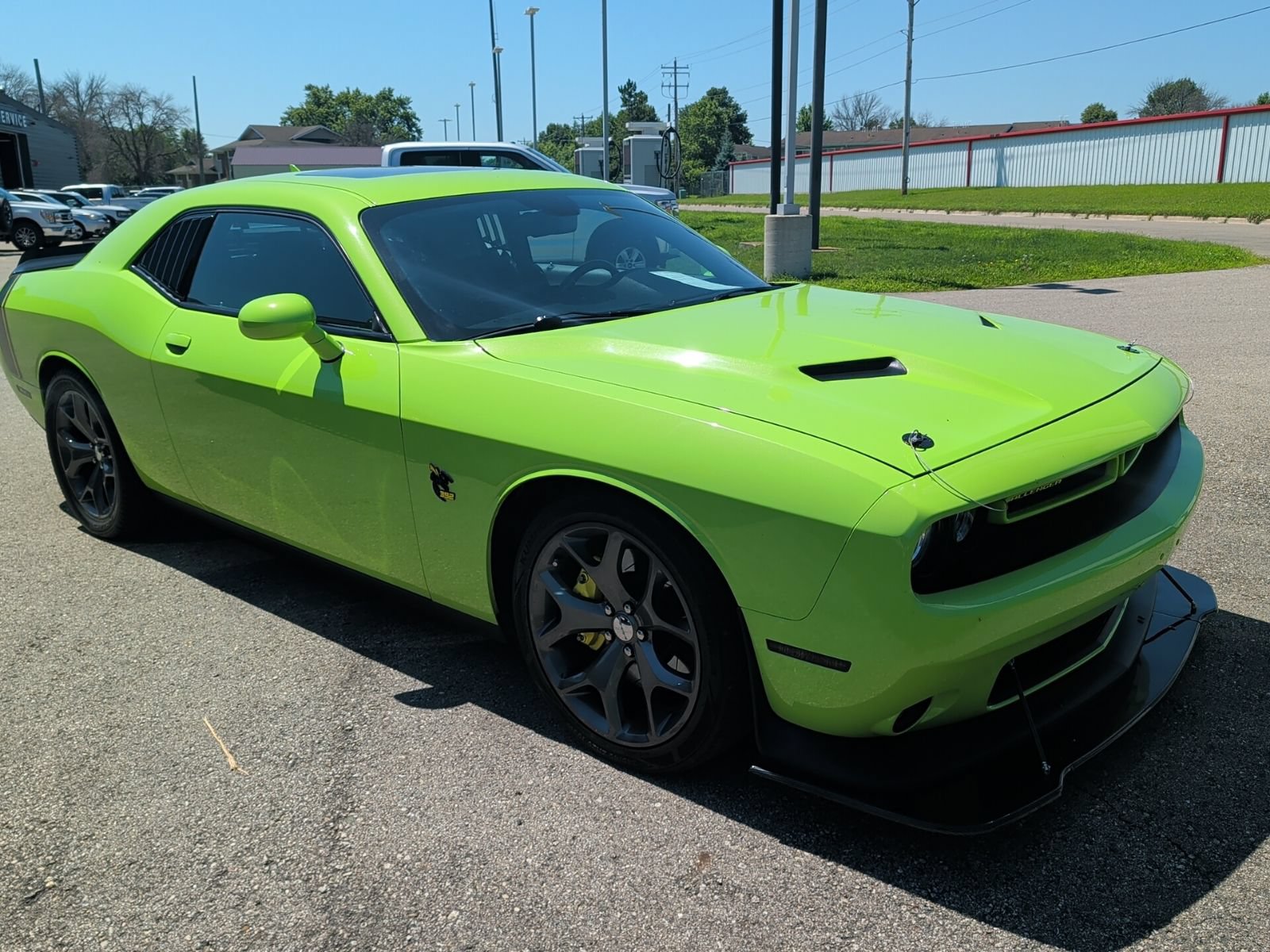 Used 2015 Dodge Challenger R/T Scat Pack w/ Leather Interior Group RWD image 3