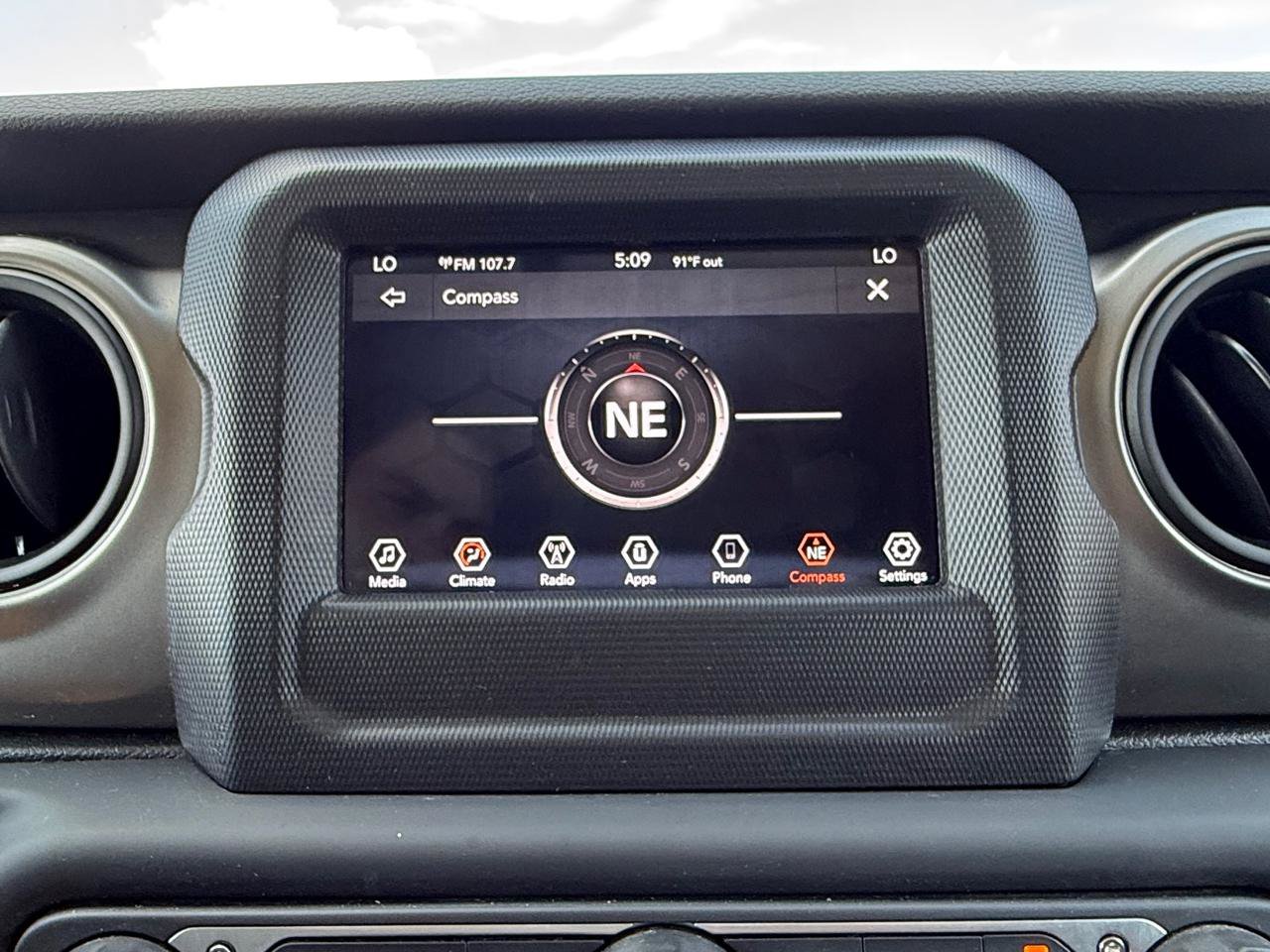 Used 2019 Jeep Wrangler Unlimited Sport S AWD/4WD image 42