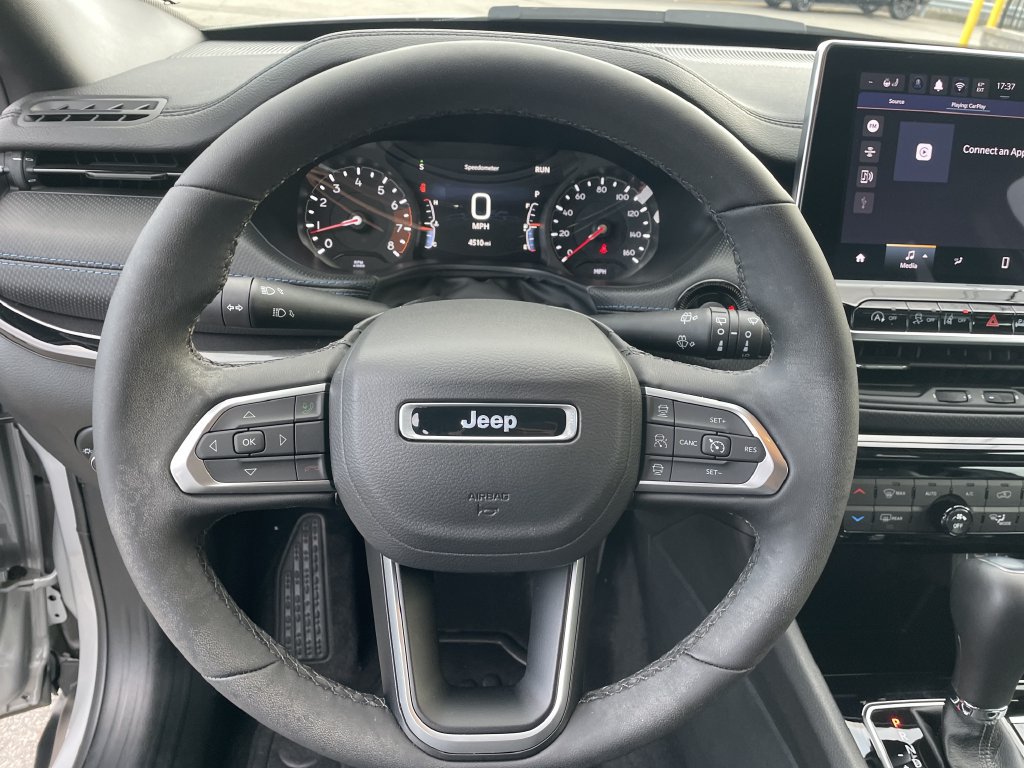Used 2026 Jeep Compass Limited AWD/4WD image 16