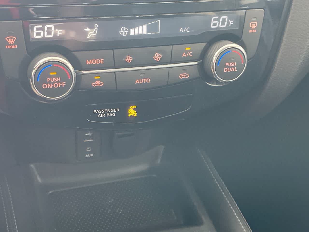 Used 2018 Nissan Rogue Sport SL AWD/4WD image 19