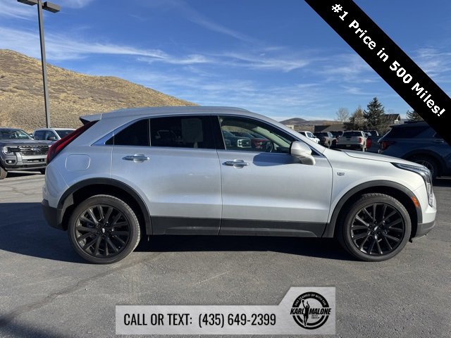 Used 2022 Cadillac XT4 Luxury w/ Cold Weather Package image 3