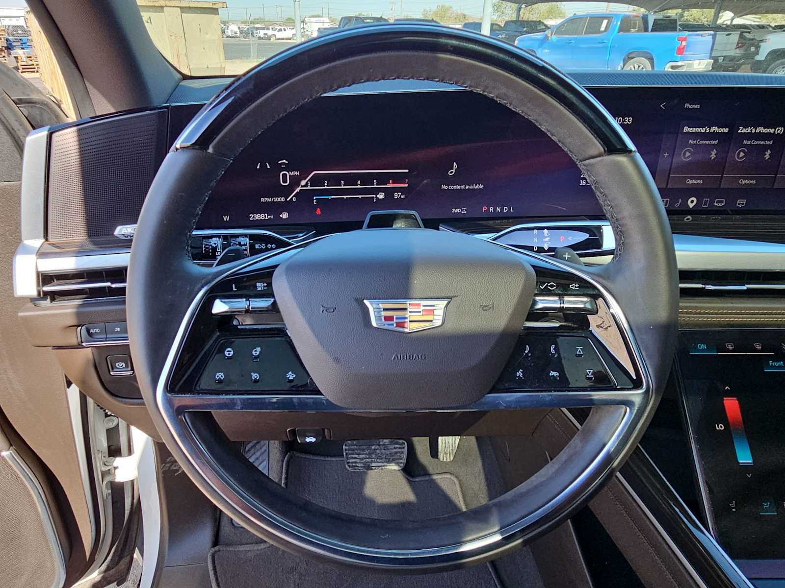 Used 2025 Cadillac Escalade Premium Luxury AWD/4WD image 19