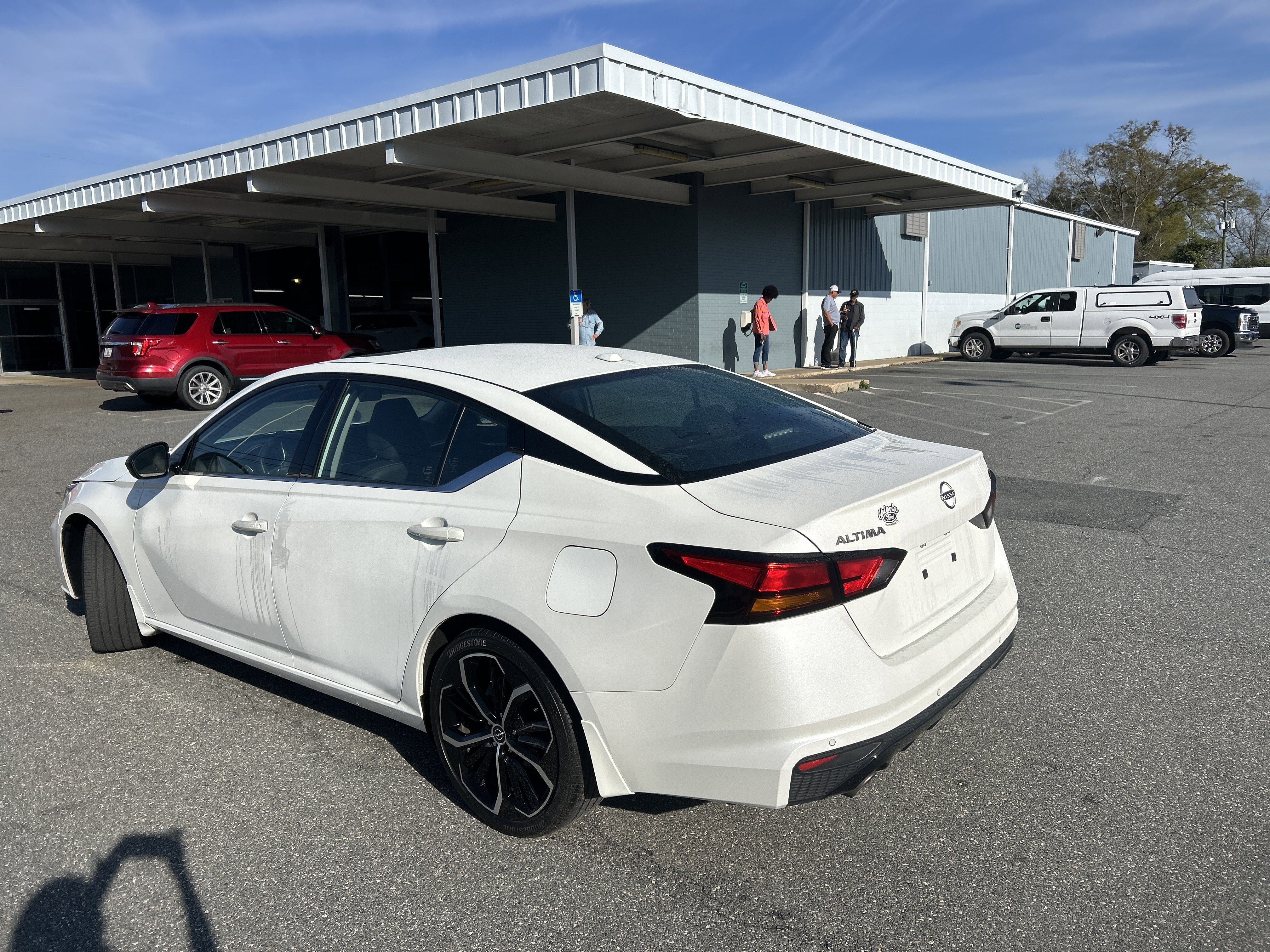 Used 2024 Nissan Altima 2.5 SR w/ SR Premium Package image 5