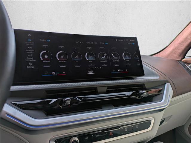 Used 2023 BMW XM w/ M Driver's Package image 12