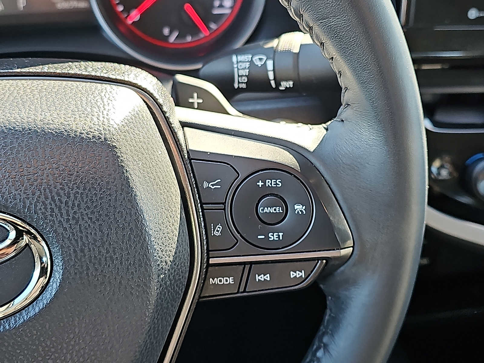 Used 2022 Toyota Camry XSE image 22