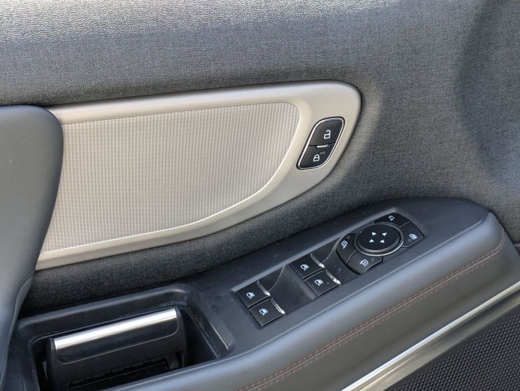Used 2025 Ford Expedition Active AWD/4WD image 13