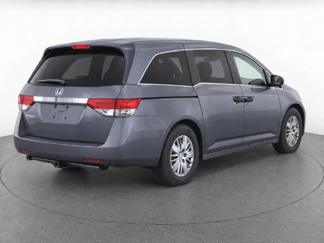 Used 2016 Honda Odyssey LX image 3