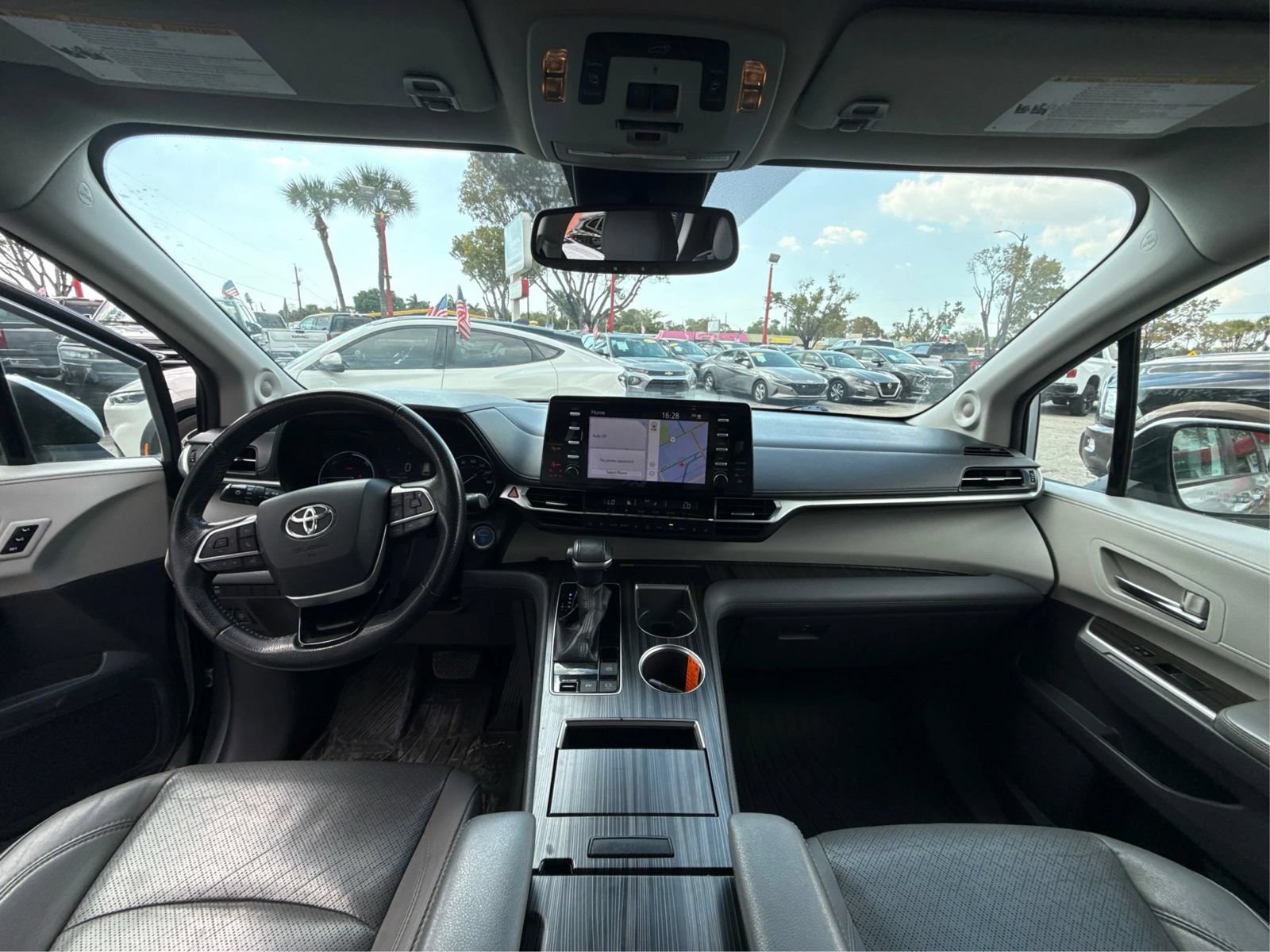 Used 2021 Toyota Sienna Limited AWD/4WD image 23