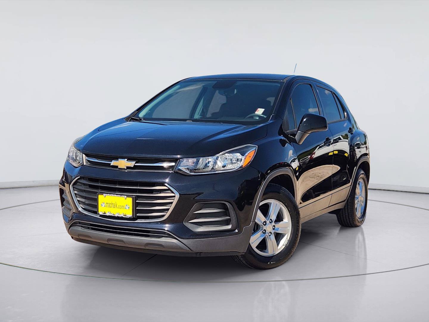 Certified 2020 Chevrolet Trax LS w/ LPO, Cargo Package FWD image 1