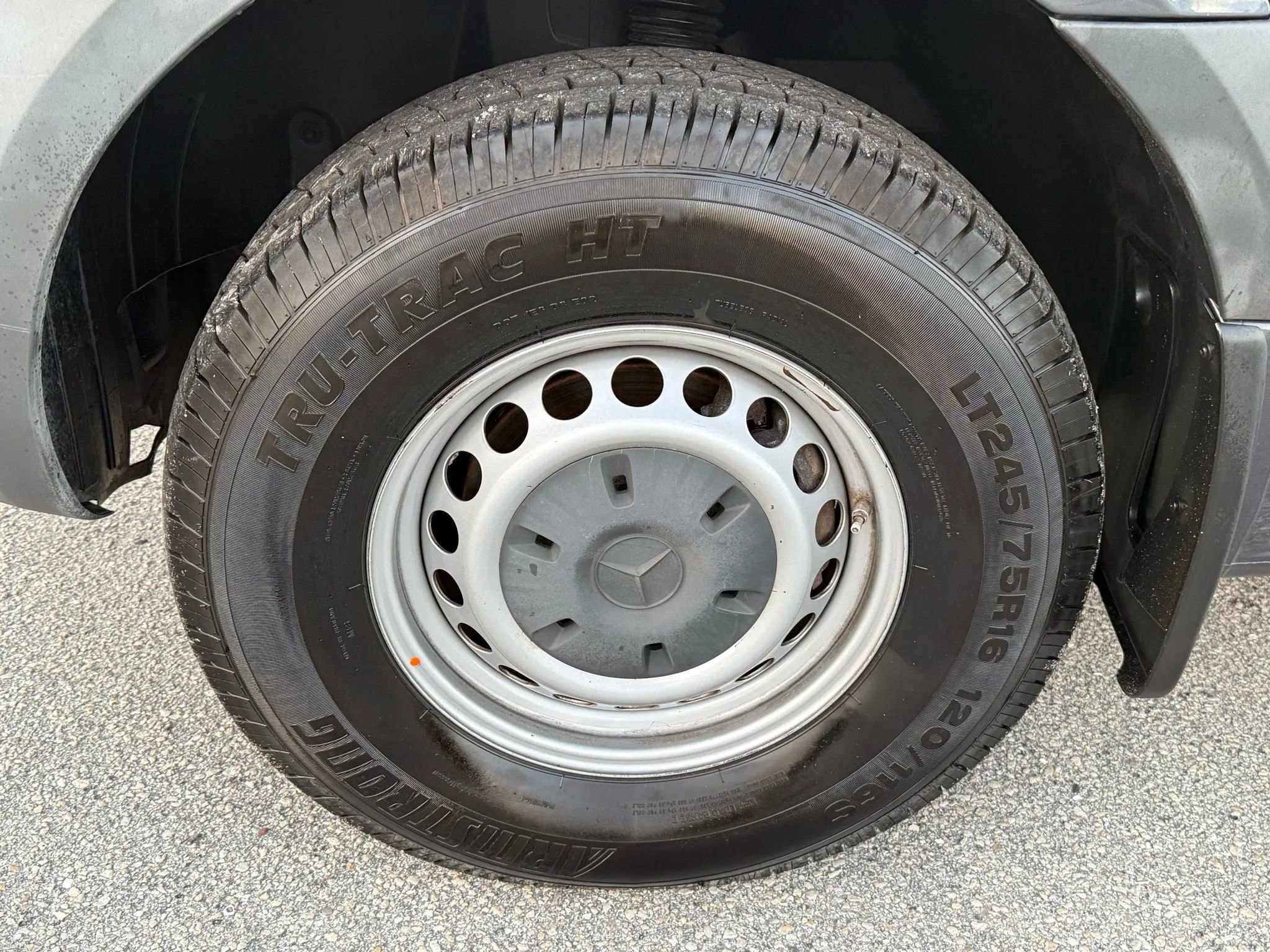 Used 2020 Mercedes-Benz Sprinter 1500 image 17