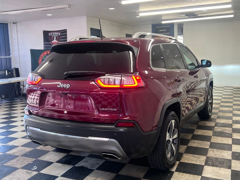 Used 2019 Jeep Cherokee Limited image 14