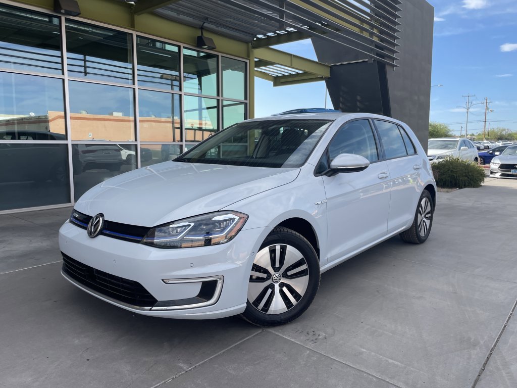 Used 2019 Volkswagen e-Golf SEL Premium image 1