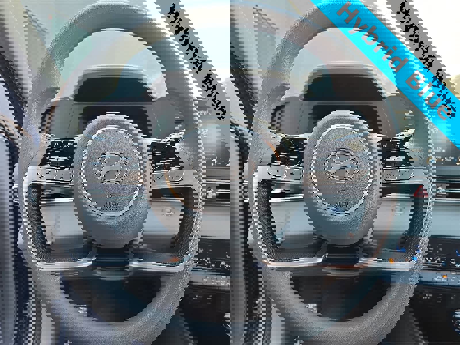 Used 2025 Hyundai Elantra Blue image 19