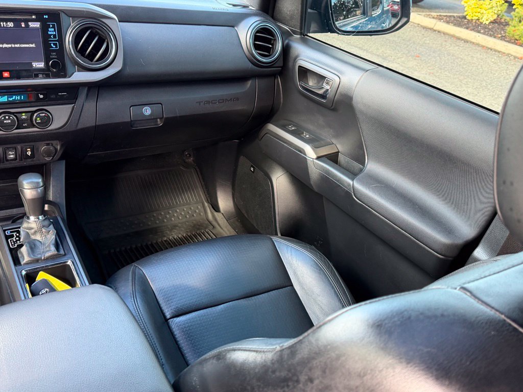Used 2019 Toyota Tacoma TRD Sport AWD/4WD image 20