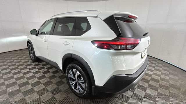 Used 2021 Nissan Rogue SV AWD/4WD image 4