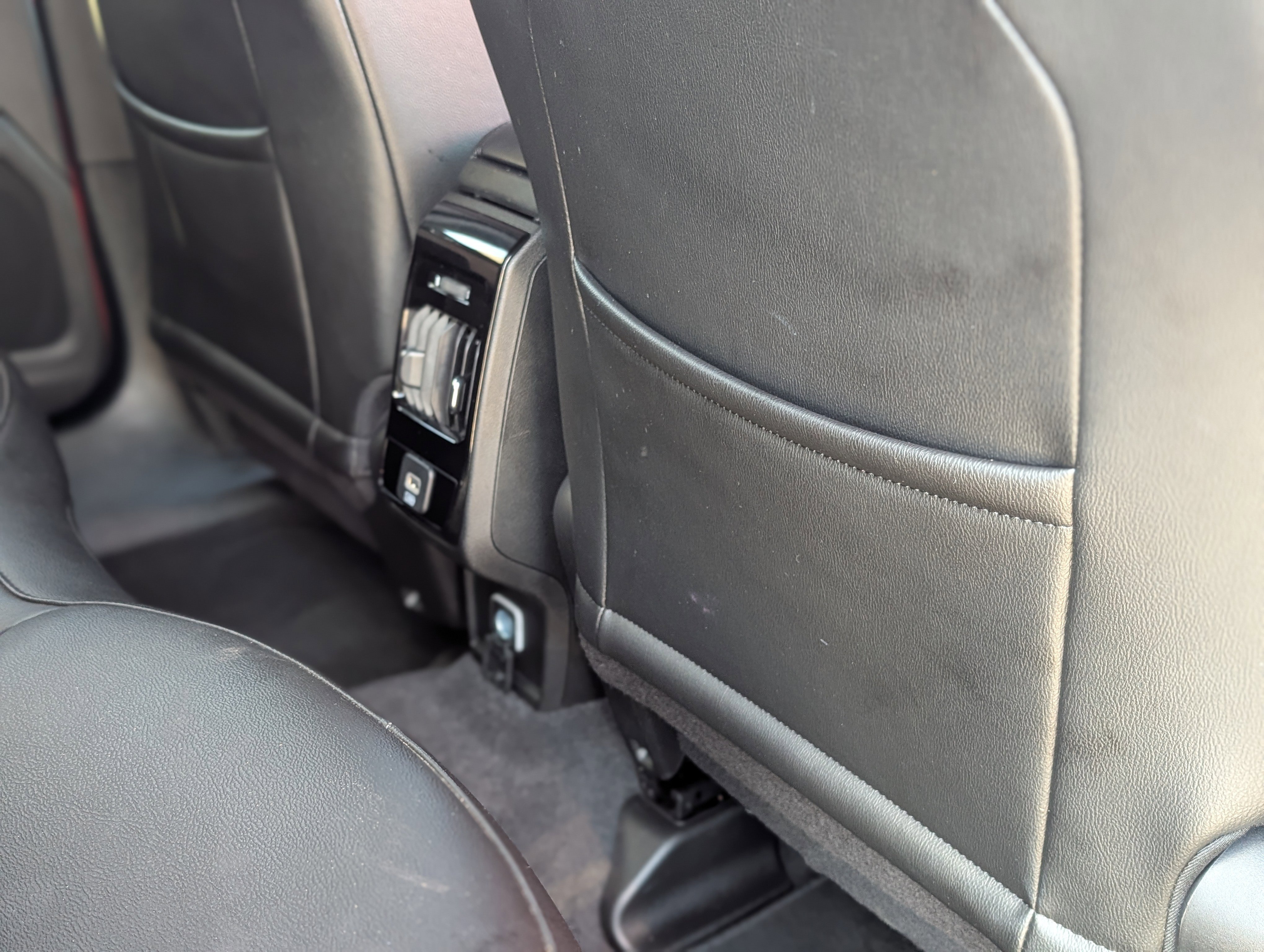 Used 2024 Jeep Compass Limited image 40