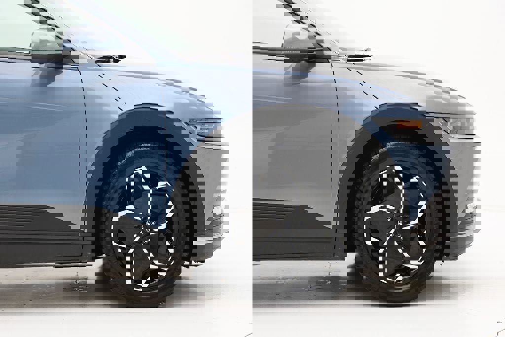 Used 2023 Hyundai Ioniq 5 SE w/ Cargo Package image 4