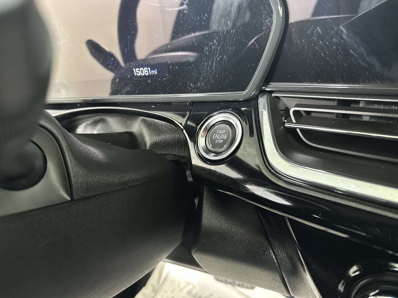 Used 2025 Chevrolet Trax RS w/ Driver Confidence Package FWD image 8