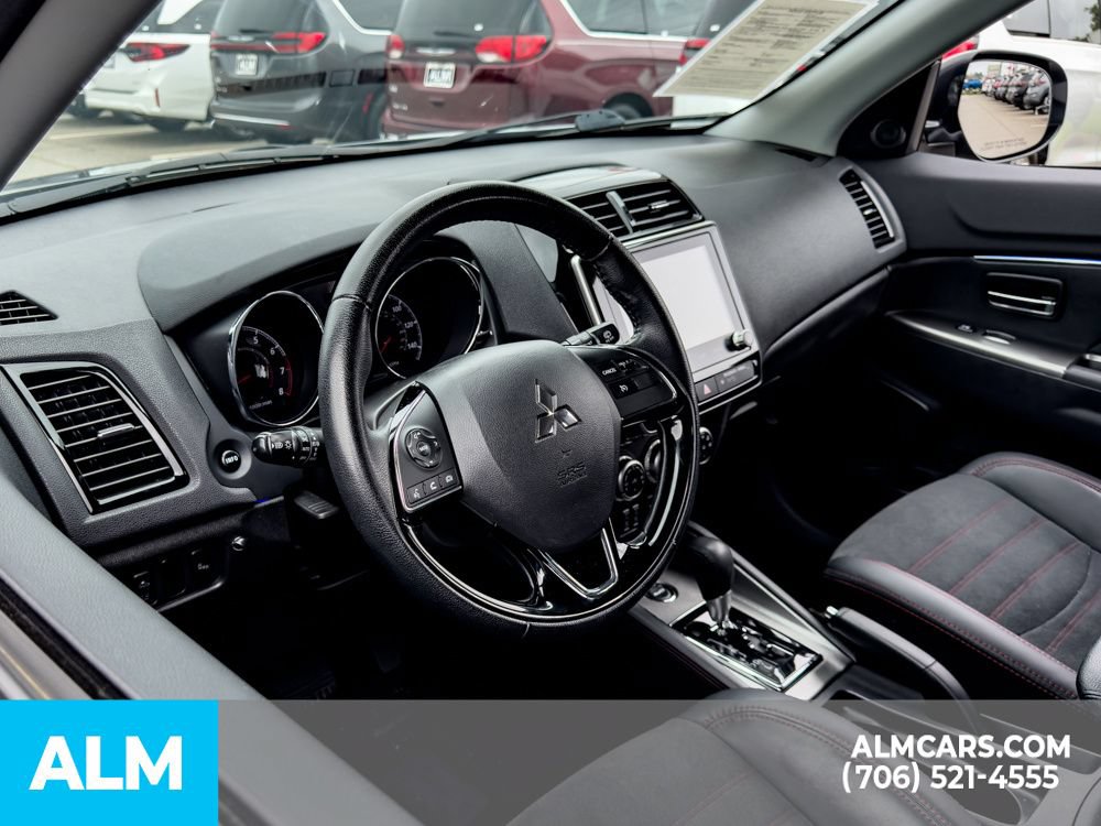 Used 2024 Mitsubishi Outlander Sport SE AWD/4WD image 9