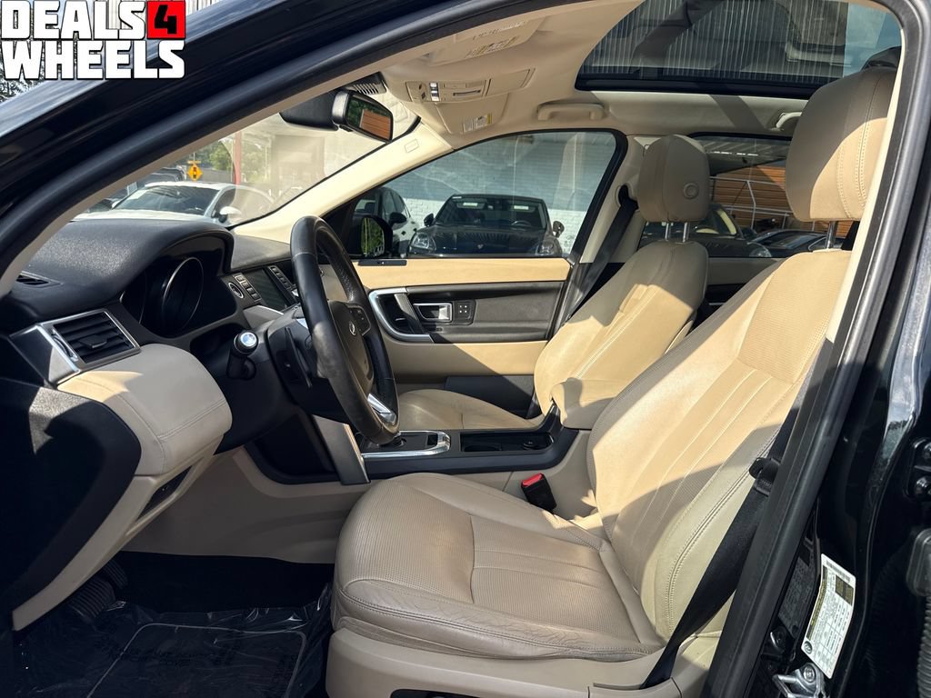 Used 2019 Land Rover Discovery Sport AWD/4WD image 9