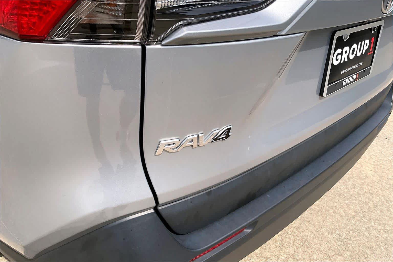Used 2025 Toyota RAV4 XLE FWD image 59
