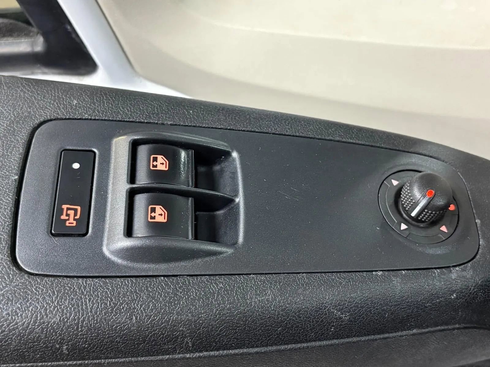 Used 2015 RAM ProMaster 1500 w/ Interior Convenience Group FWD image 31