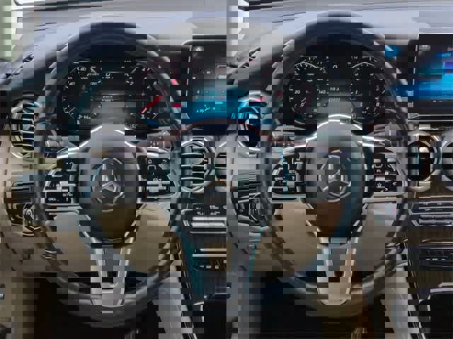 Used 2022 Mercedes-Benz GLC 300 4MATIC image 23