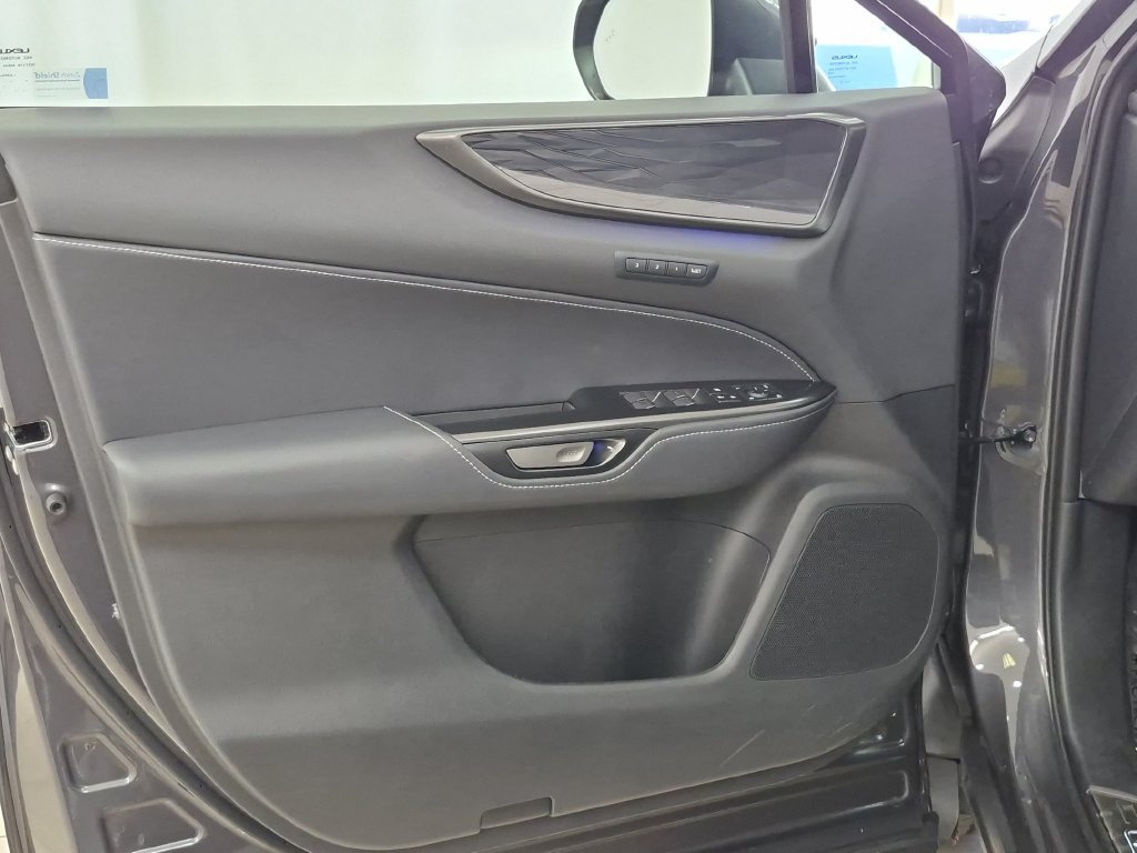 Used 2026 Lexus NX 350h AWD w/ Accessory Package (2T) image 17