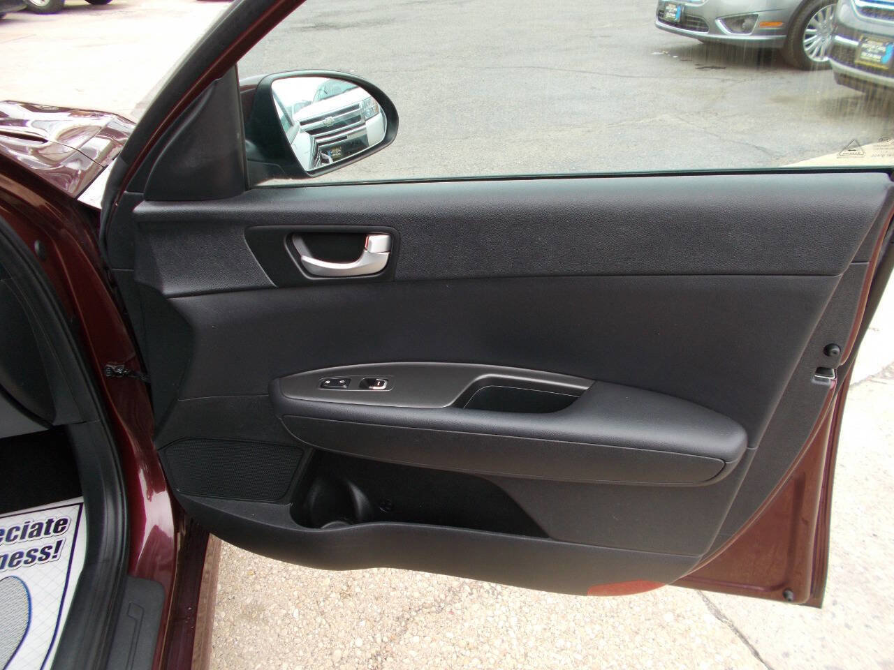 Used 2017 Kia Optima LX image 16