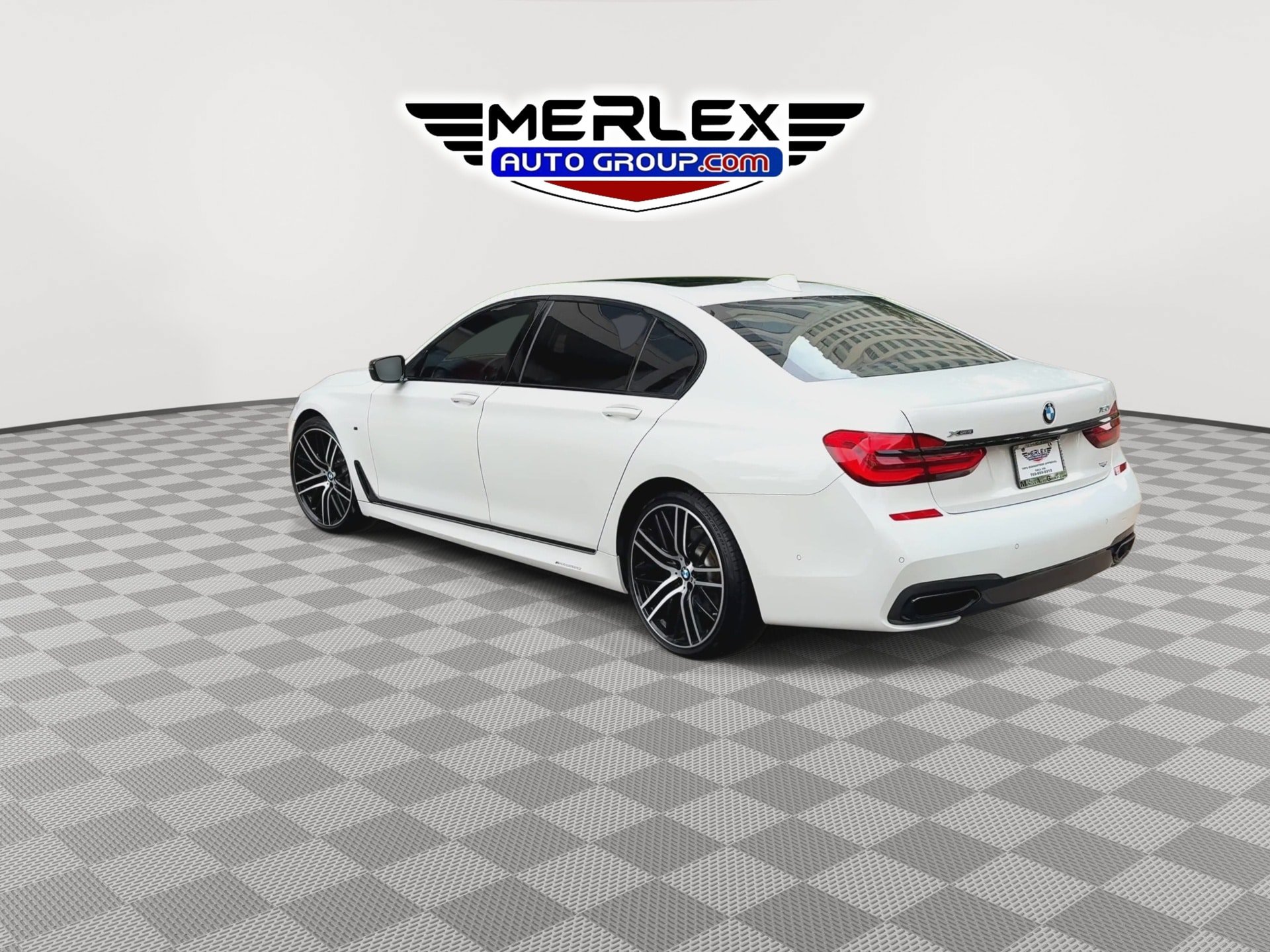 Used 2017 BMW 750i RWD image 6