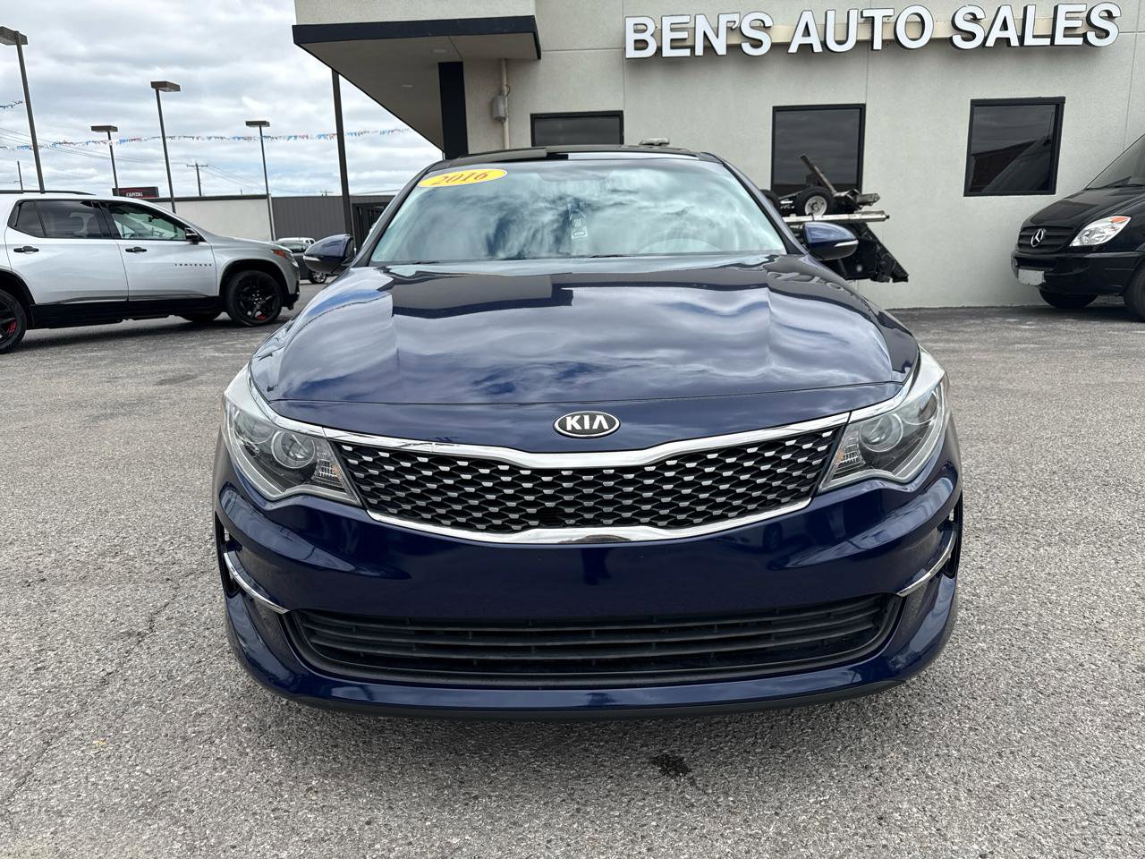 Used 2016 Kia Optima EX w/ Premium Package FWD image 3
