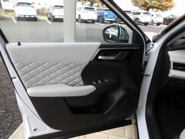 New 2025 Mitsubishi Outlander SEL image 19