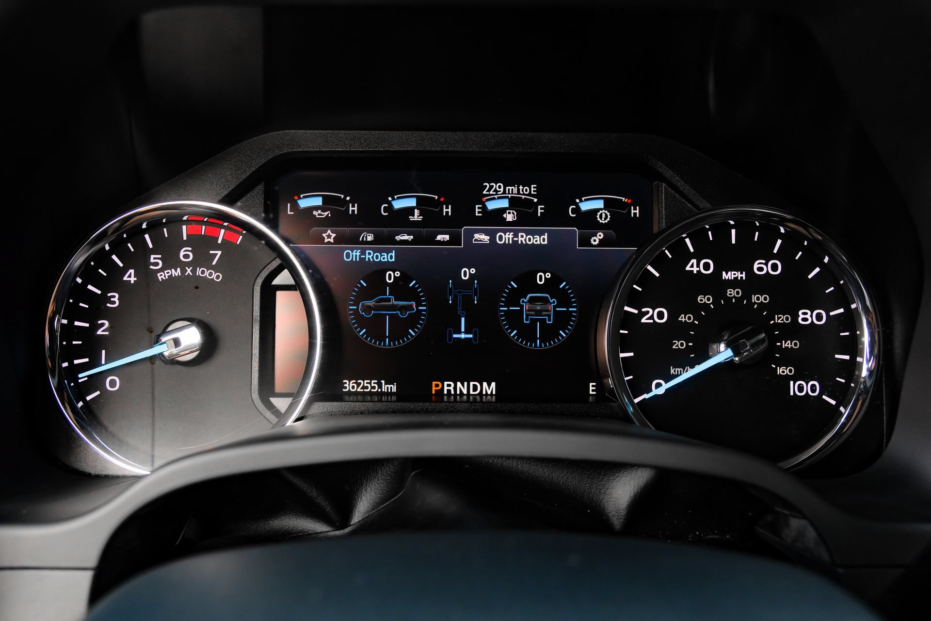 Used 2022 Ford F350 Lariat w/ Black Appearance Package AWD/4WD image 24