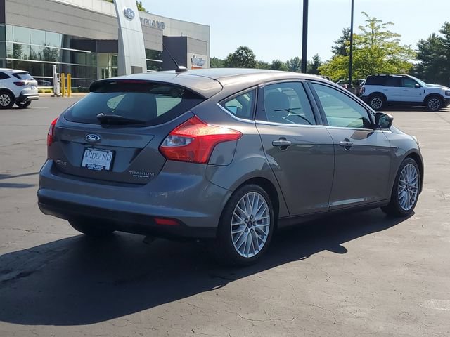 Used 2014 Ford Focus Titanium w/ Luxury Package FWD image 3